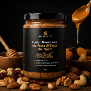 Gjalp i Kombinuar me Fruta të Thata dhe Mjaltë